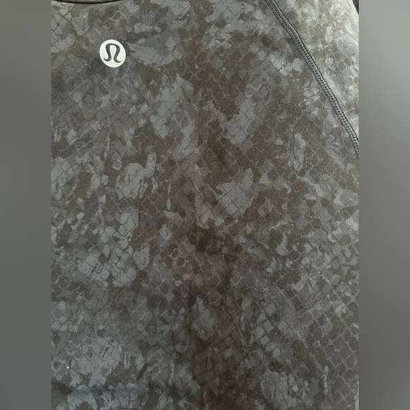 Lululemon cropped align short sleeve tee shirt top - Picture 3 of 3